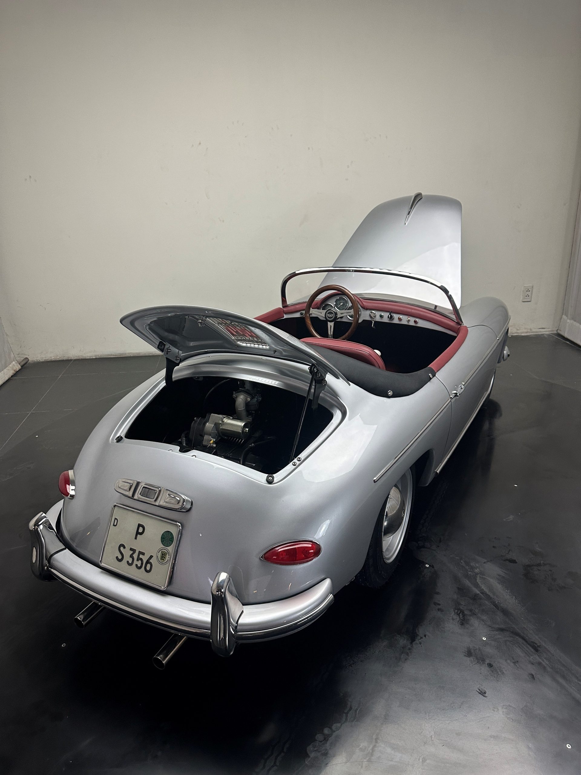 Cobra 289 Engine Bay