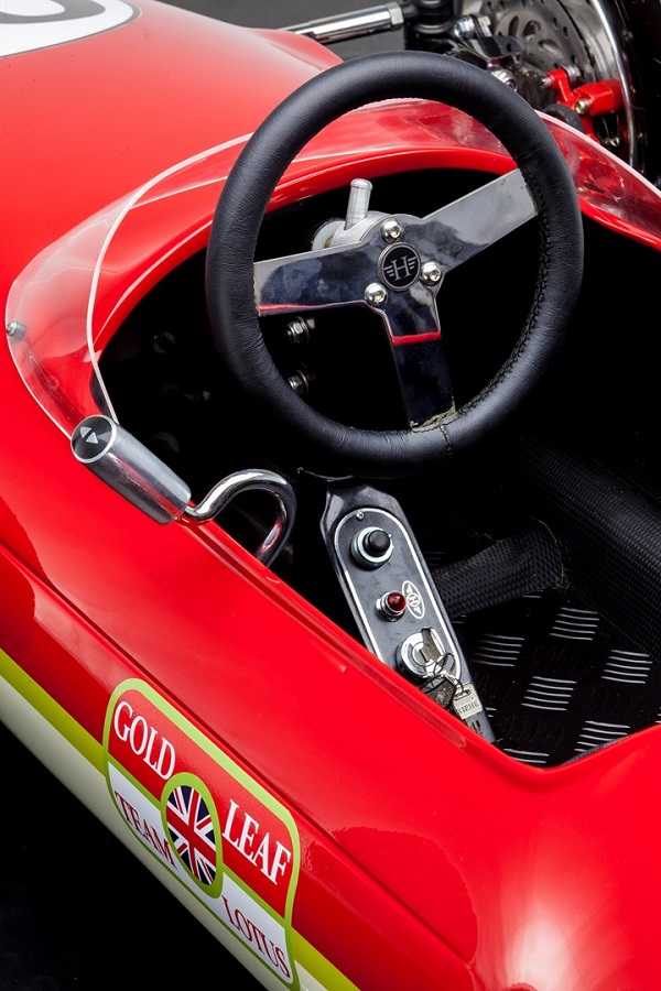 Cobra 289 Engine Bay