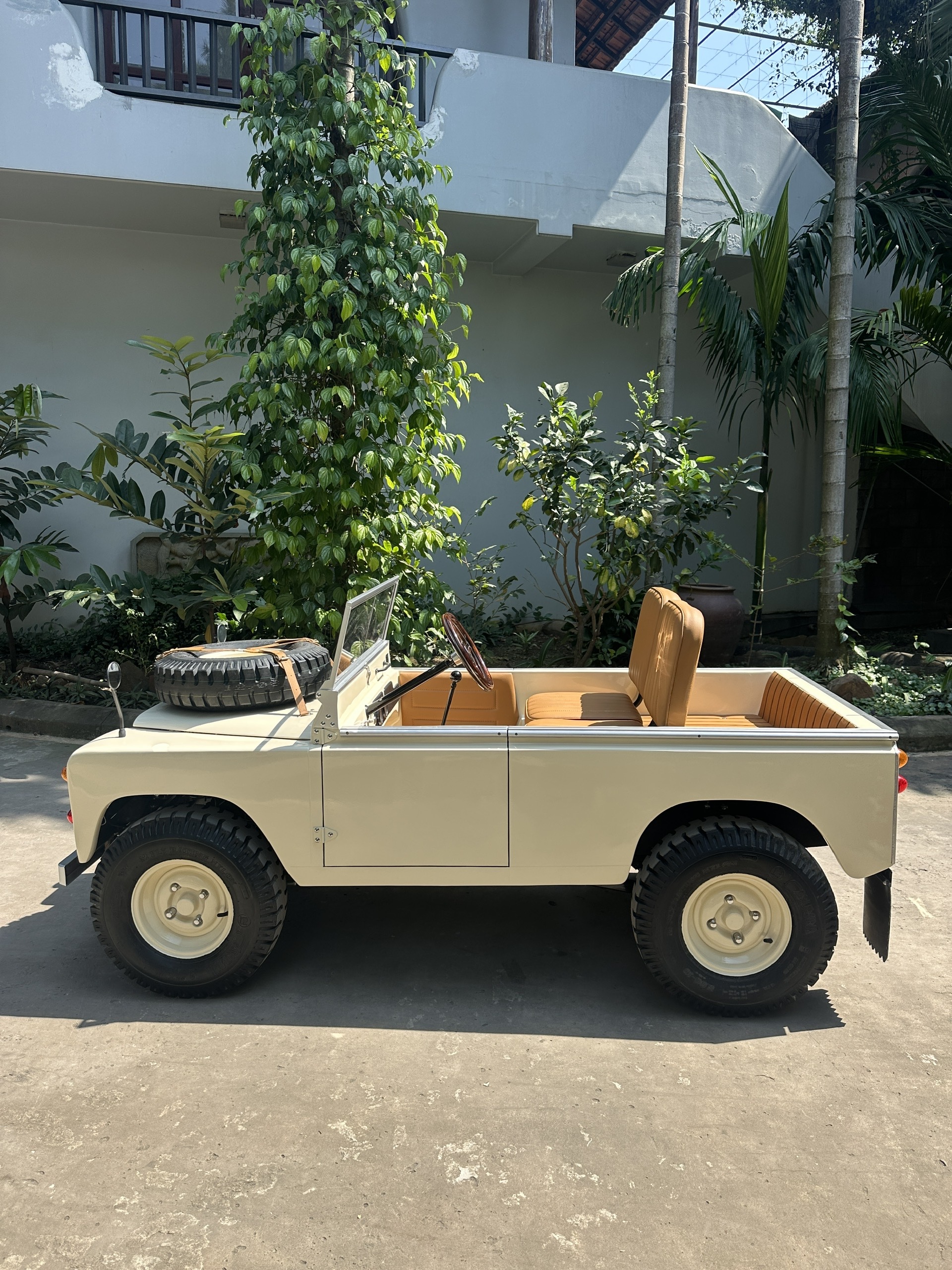 Land Junior 2